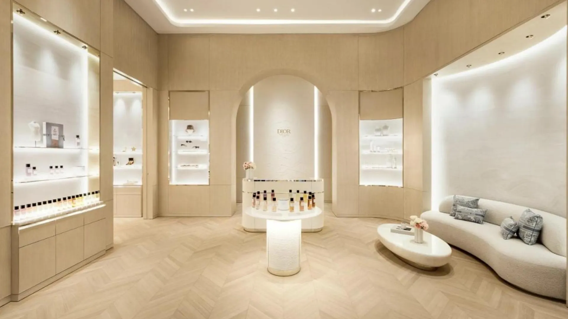 Lana By The Dorchester Collection - Glamorous Three Bedroom Apartment Dubai United Arab Emirates