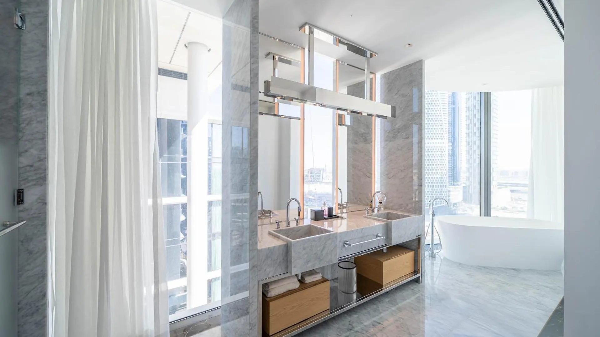Lana By The Dorchester Collection - Glamorous Three Bedroom Apartment Dubai 0*,  United Arab Emirates