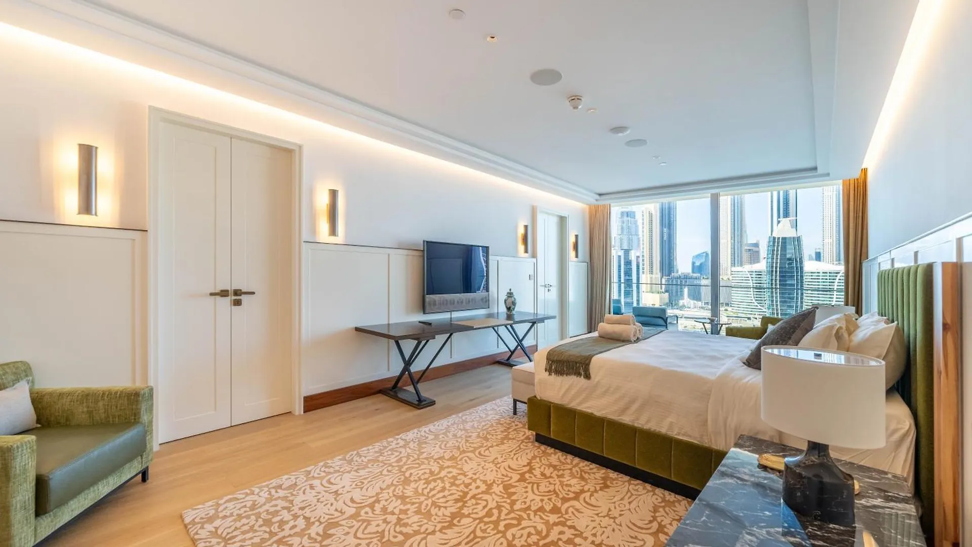 Lana By The Dorchester Collection - Glamorous Three Bedroom Apartment Dubai
